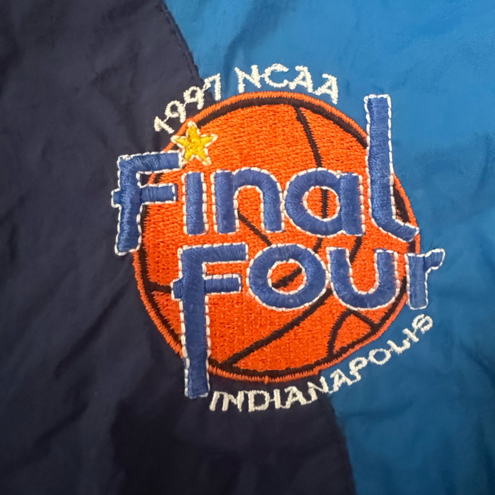 Vintage Nike Women’s 1997 Final For Windbreaker in Blue, Navy, and White - Picture 3 of 4